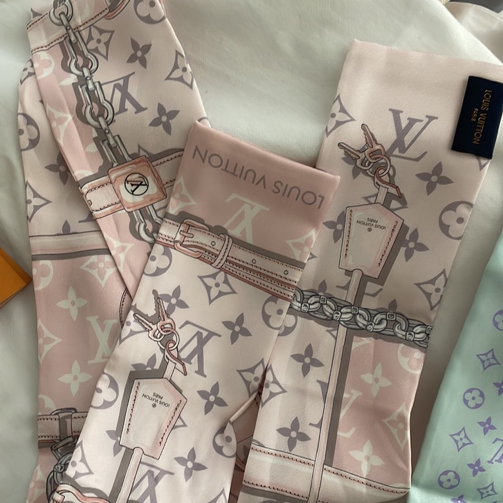 Louis Vuitton Bandeau Scarf - Confidential (Light Pink scarf only)